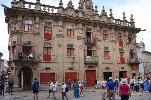 A alma de Compostela: un percorrido en acuarela e fotografía